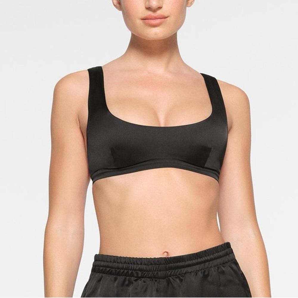 Skims Sporty Satin Scoop Bralette